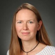 Tierärztin Sophia Günther